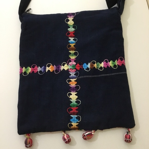 Boho Embroidered Bag Hobo Crossbody Navy Multicolored NWOT - Picture 4 of 7